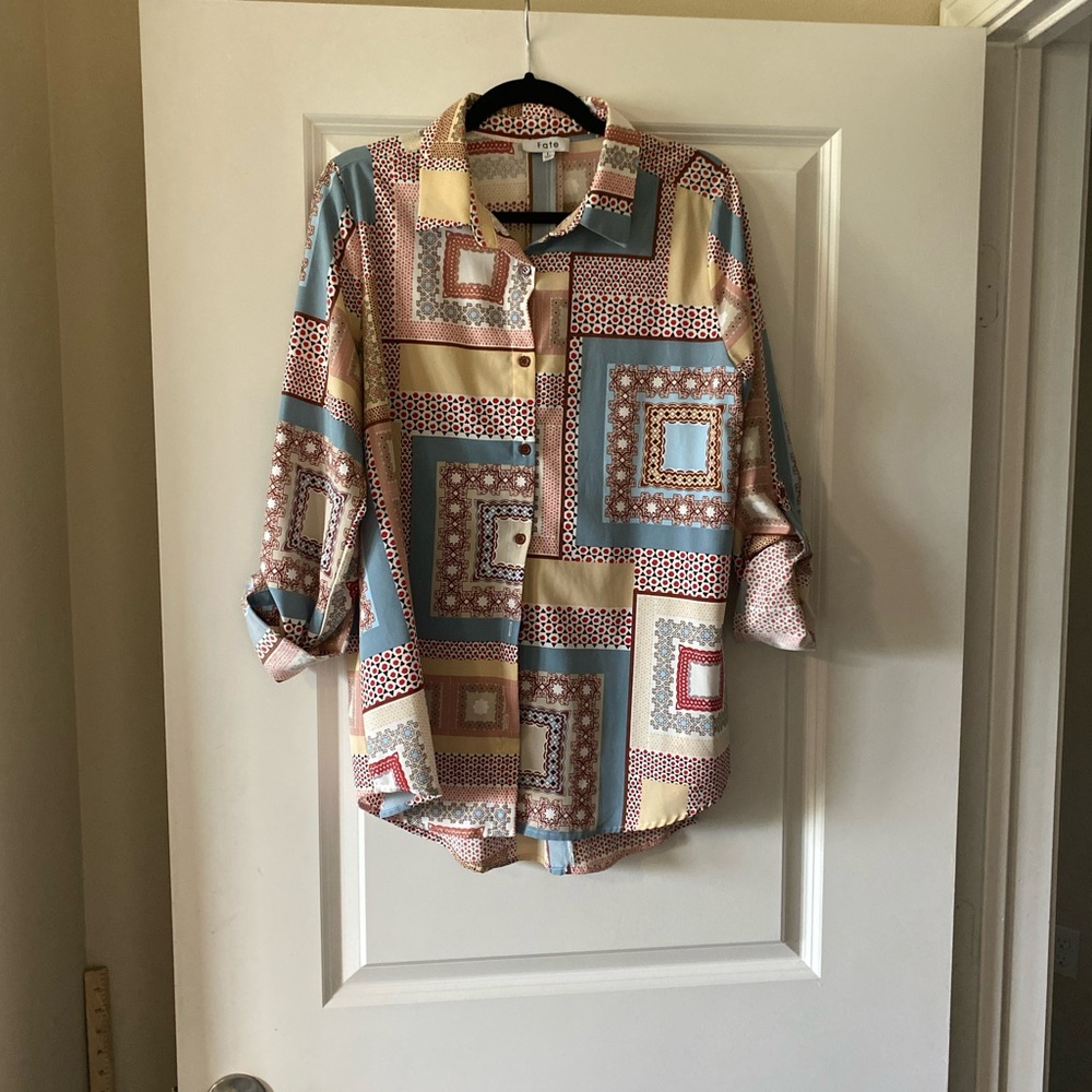 Long (roll) Sleeve Dress Shirt, Women Sz L, EUC